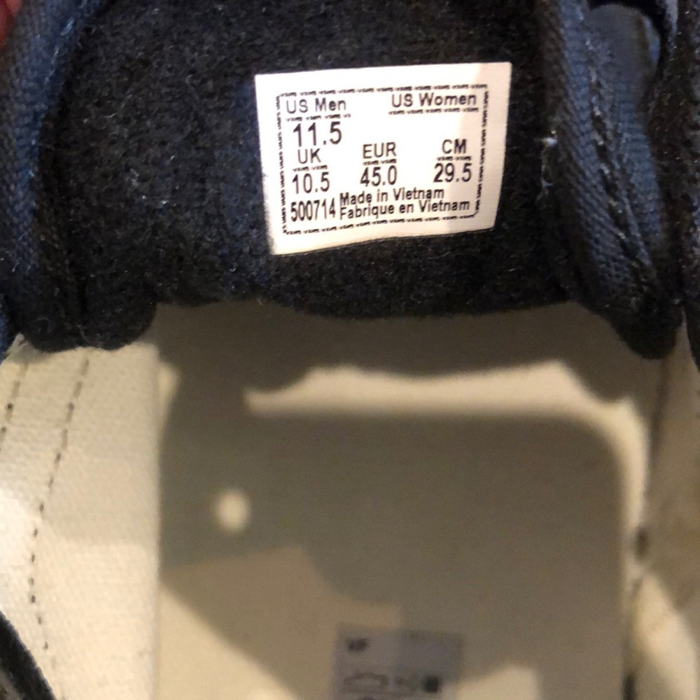 Vans mens black shoes size 11 1/2 - Picture 3 of 8